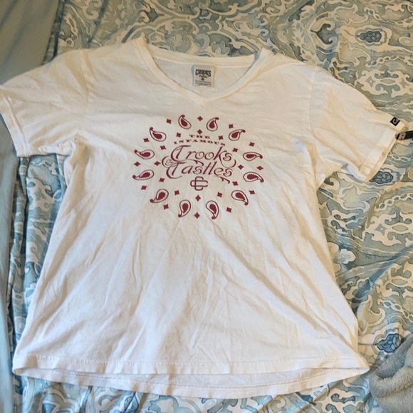 FREE ADD ON Crooks & Castles V-Neck T-shirt - Picture 3 of 8